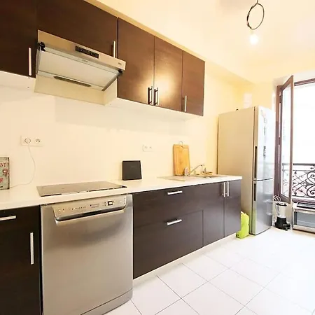 Apartment Eiffel Tower Paris